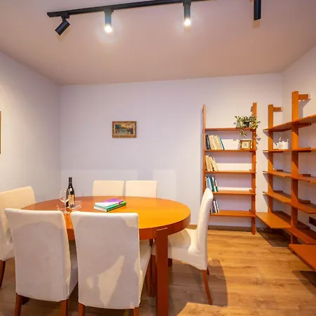 Apartment Blloku Unique 3 Tirana