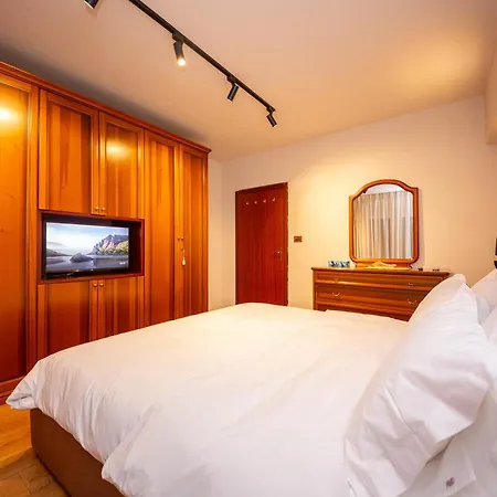 Apartament Blloku Unique 3 *