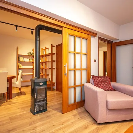 Apartment Blloku Unique 3 Tirana