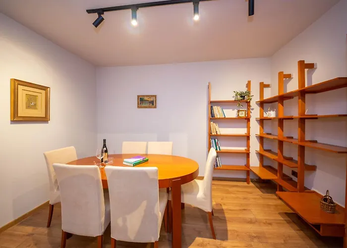 Apartment Blloku Unique 3 Tirana