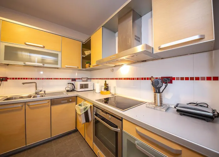 Blloku Unique 3 * Tirana