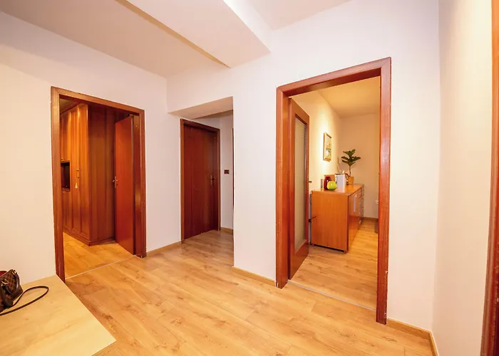 Apartment Blloku Unique 3 Tirana
