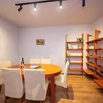 Apartment Blloku Unique 3 *